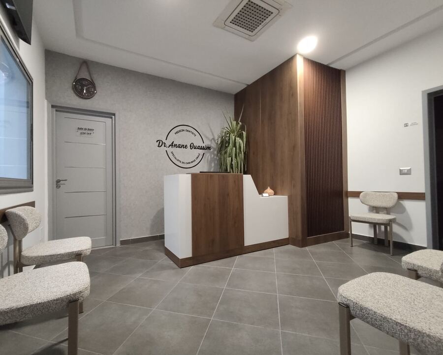 Reception and waiting area at Dr. Ouassim Anane Dental